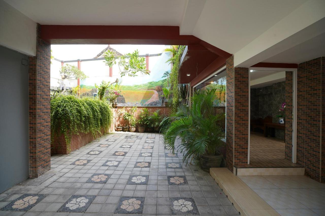 Oyo 2392 Nusa Dua Eling Inn Esterno foto